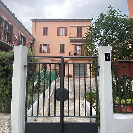 Hotel Robhouse Fabriano Exterior foto